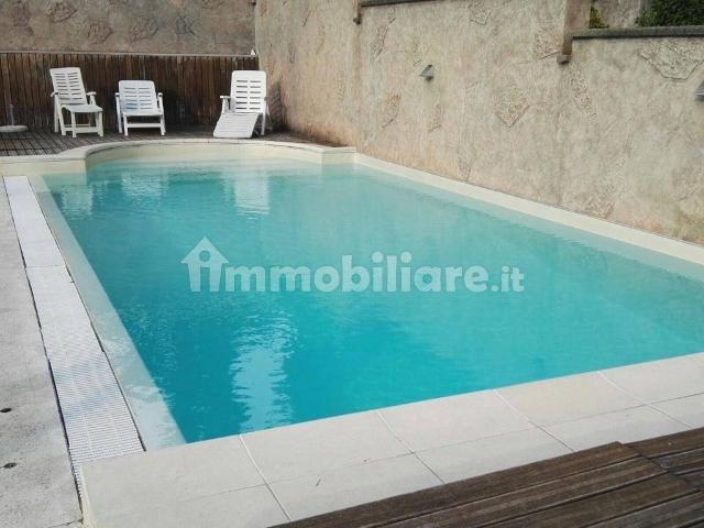 Appartamento in affitto a Comunità Montana Valli del Verbano, Luino