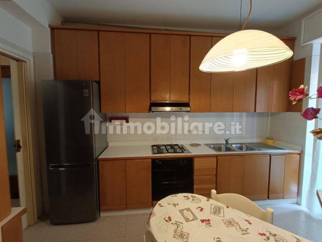 Appartamento in affitto a Municipio 9, Milano