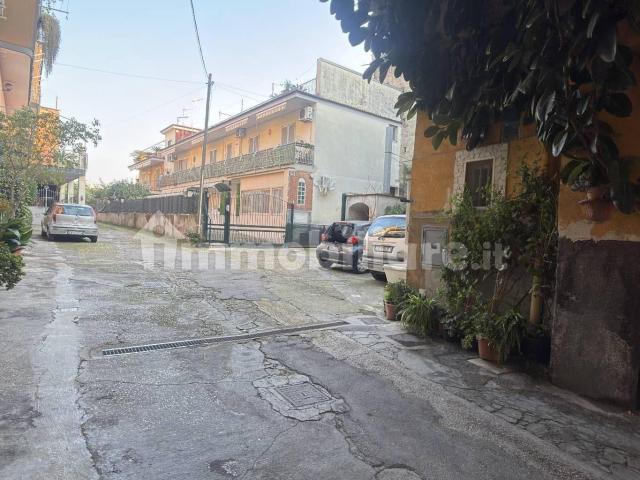 Appartamento in affitto a Marigliano, Campania