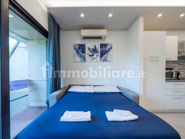 Appartamento in affitto a Vicina, Desenzano Del Garda