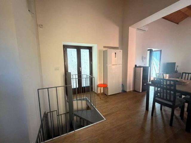 Appartamento in affitto a Trecastagni, Sicilia
