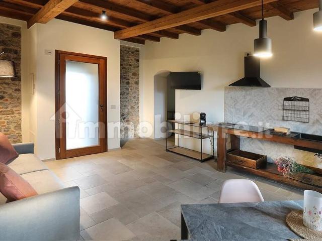 Appartamento in affitto a Osmate, Varese