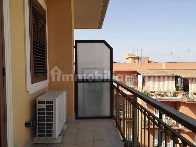 Appartamento in affitto a Municipio 6, Milano