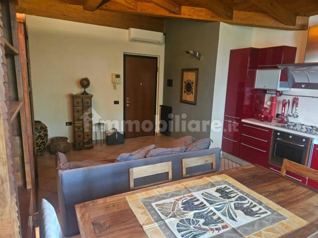 Appartamento in affitto a Rovellasca, Lombardia