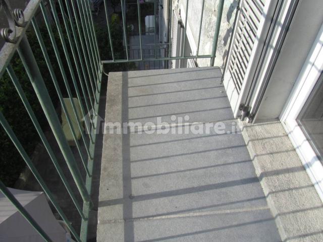 Appartamento in affitto a Nesso, Lombardia
