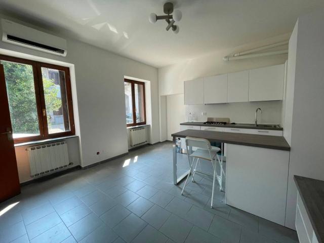 Appartamento in affitto a Oltresempione, Legnano