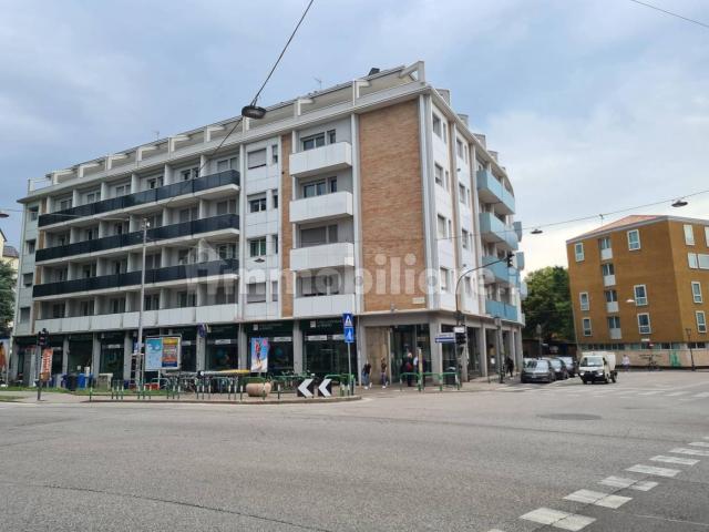 Appartamento in affitto a Stanga, Padova