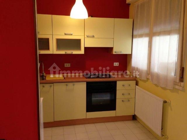 Appartamento in affitto a Cairate, Lombardia