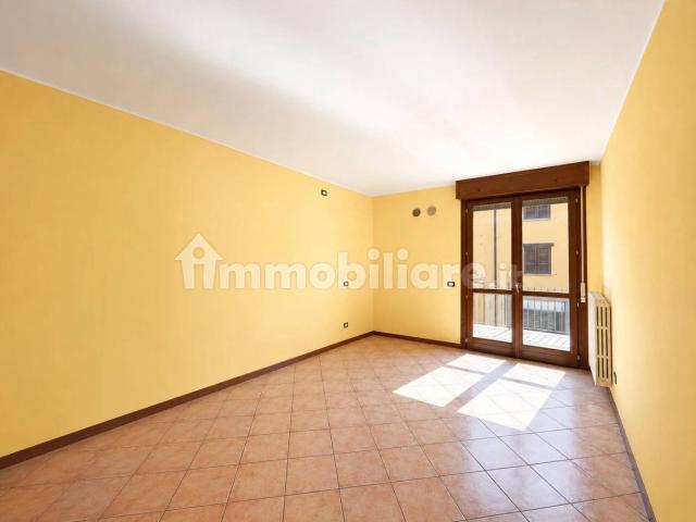 Appartamento in affitto a Castelcovati, Lombardia