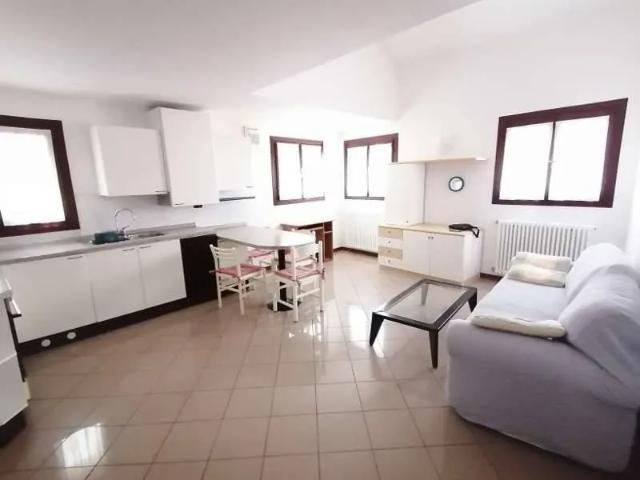 Appartamento in affitto a Castello, Arzignano