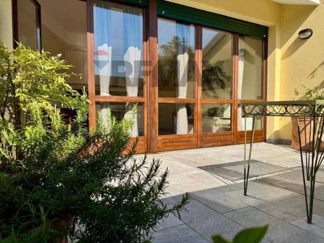 Appartamento in affitto a Velate, Varese