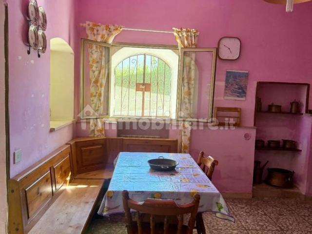 Appartamento in affitto a Caprarola, Viterbo