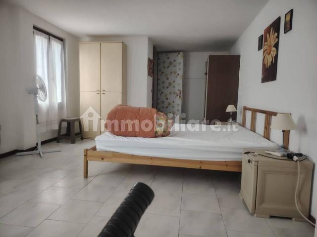 Appartamento in affitto a Broni, Lombardia