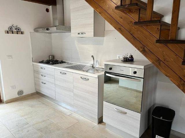 Appartamento in affitto a Colle, Atina