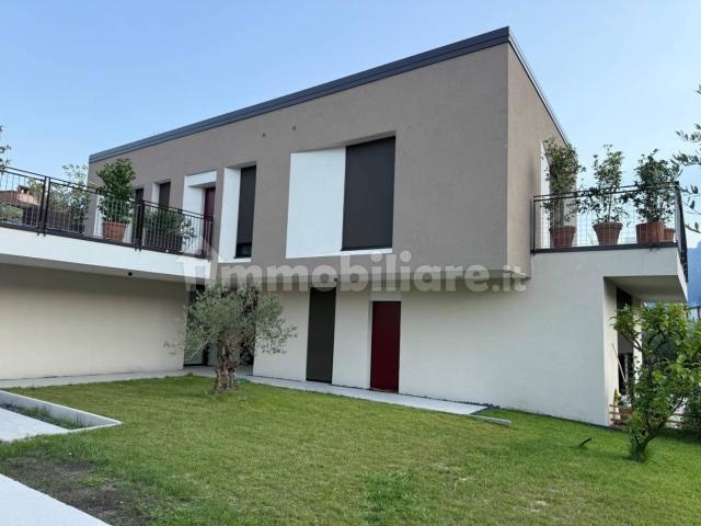 Appartamento in affitto a Comunità Alto Garda e Ledro, Riva