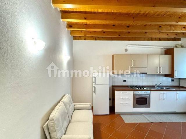 Appartamento in affitto a Comunità della Vallagarina, Borgo Sacco