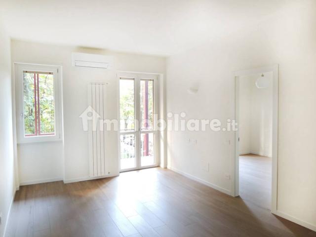 Appartamento in affitto a Municipio 6, Milano