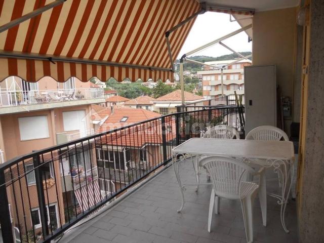 Appartamento in affitto a Via Sicilia, Marche