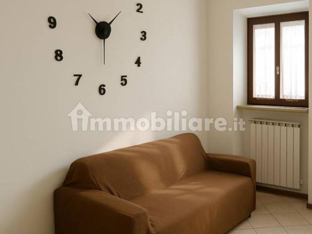 Appartamento in affitto a Cadrezzate con Osmate, Cadrezzate