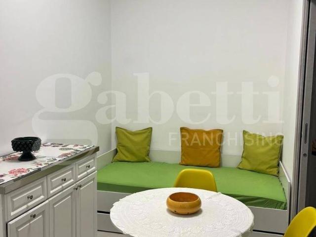 Appartamento in affitto a Puglia, Barletta-andria-trani