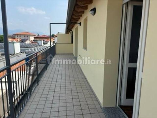 Appartamento in affitto a Azzano San Paolo, Lombardia