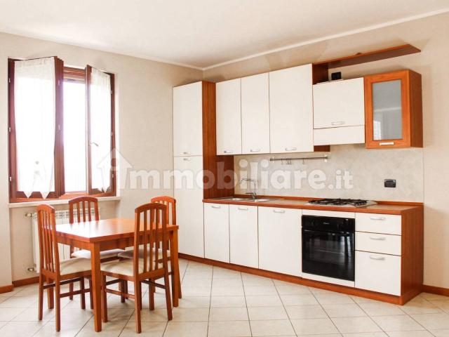 Appartamento in affitto a Bedizzole, Lombardia