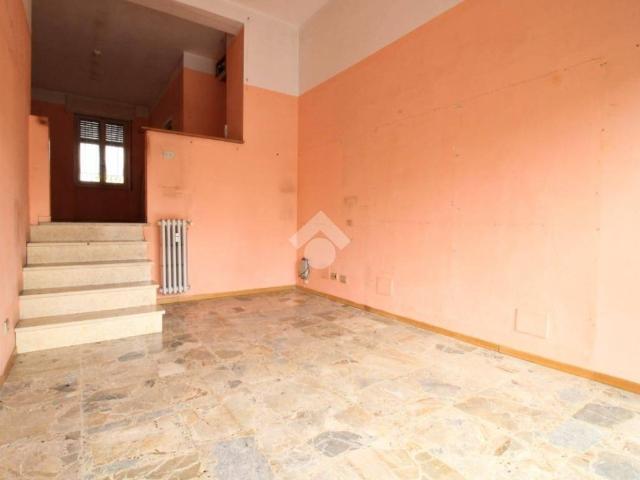 Appartamento in affitto a Vallone, Pavia