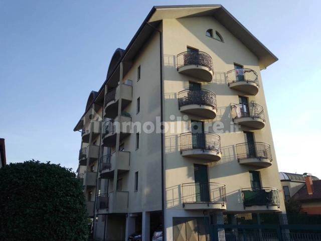Appartamento in affitto a Arnate, Gallarate