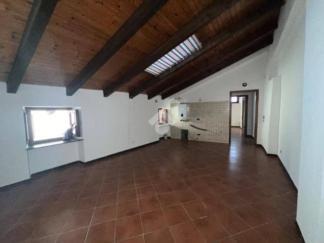 Appartamento in affitto a Pinerolo, Torino