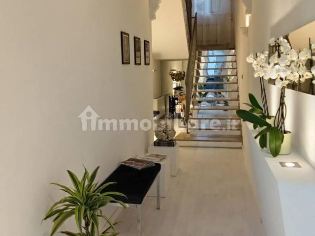 Appartamento in affitto a Centro, Marche