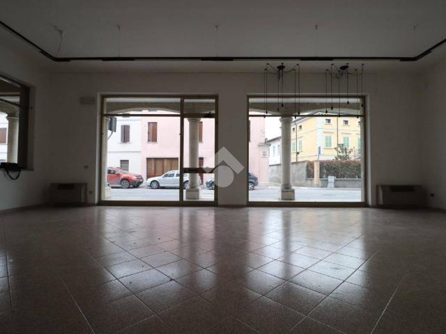 Appartamento in affitto a Marmirolo, Lombardia