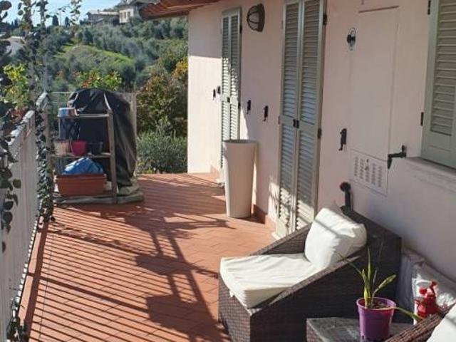Appartamento in affitto a Polpenazze del Garda, Brescia