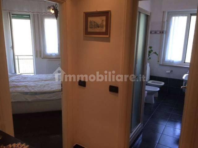 Appartamento in affitto a Oregina, Genova