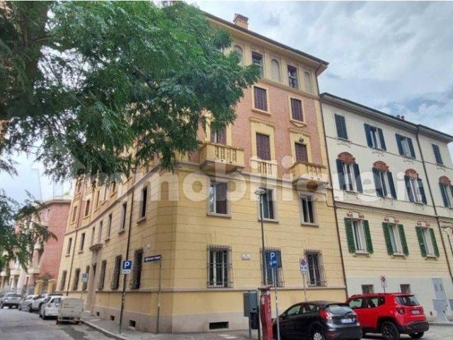 Appartamento in affitto a Santo Stefano, Bologna