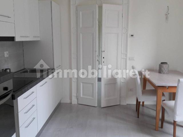 Appartamento in affitto a Barzanò, Lombardia