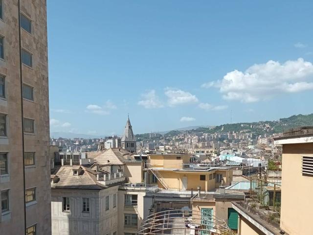 Appartamento in affitto a Centro Est, Serra Riccò