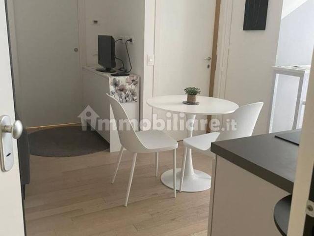 Appartamento in affitto a Albula centro, Marche