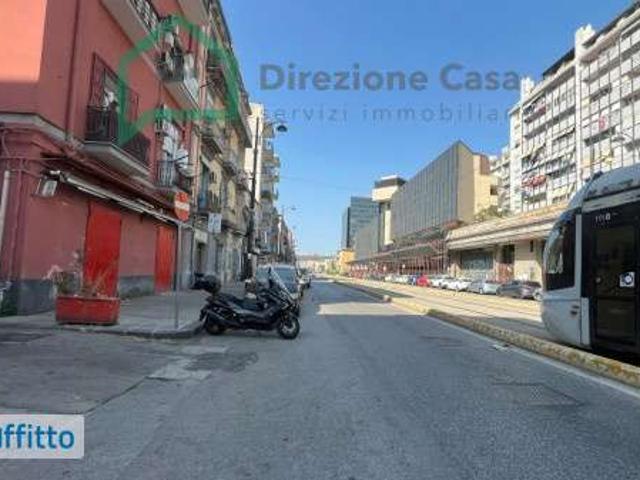 Appartamento in affitto a Municipalità 4, Campania