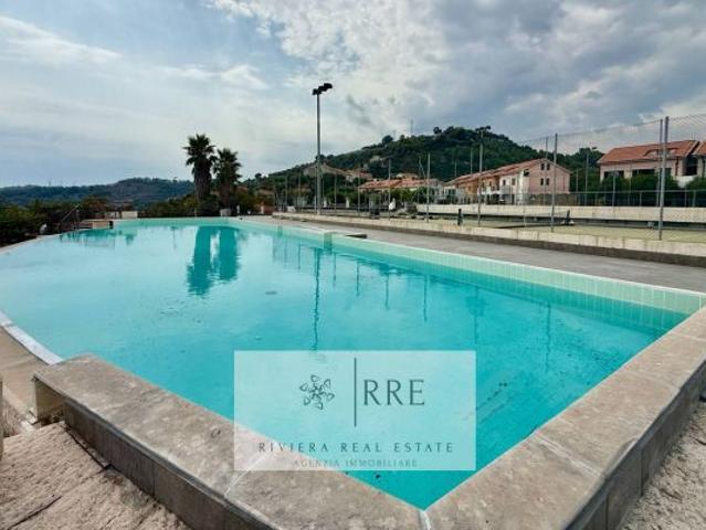 Appartamento in vendita a Castellaro, Liguria