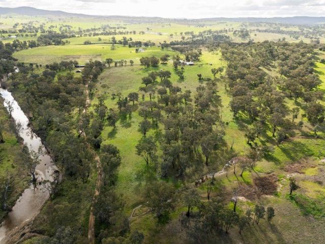 Cottage for sale in Manildra, New South Wales