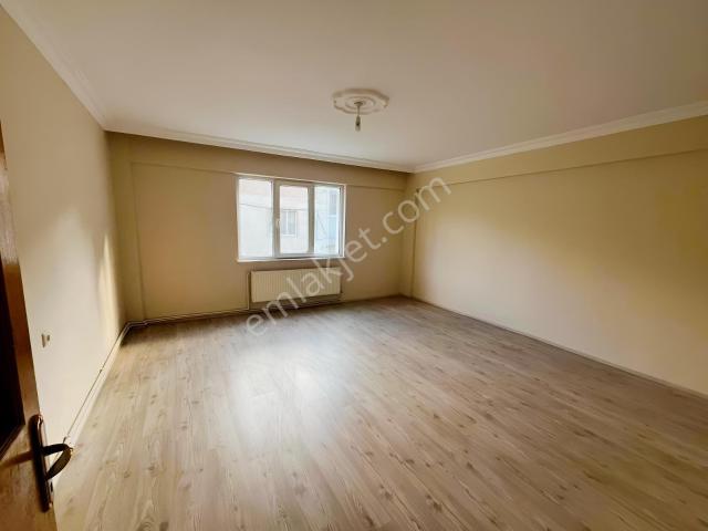 Zafer Mahallesi, Tepebaşı içerisinde kiralık mülk
