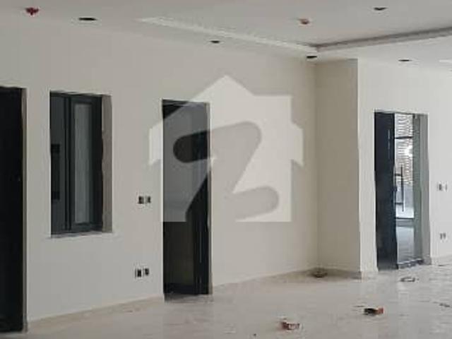 Building for rent in لاہور, لاہور ڈویژن