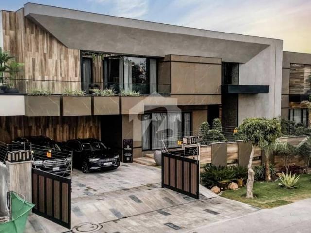 House for sale in لاہور, لاہور ڈویژن
