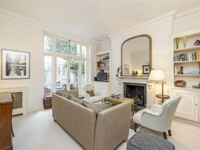 Apartment for rent in South Kensington, Greater London