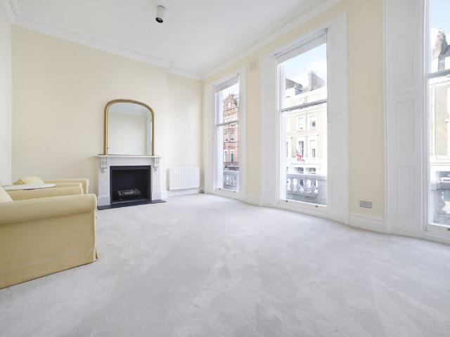 Apartment for rent in South Kensington, Greater London