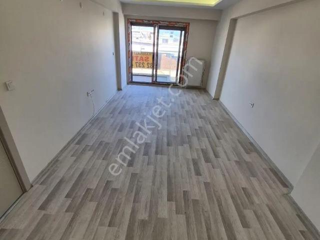 Karşiyaka, İzmir içerisinde satılık mülk