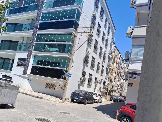 Karşiyaka, İzmir içerisinde satılık mülk