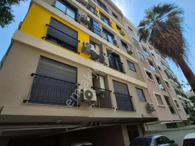 Karşiyaka, İzmir içerisinde kiralık mülk