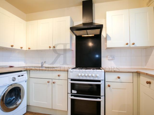Apartment for rent in Stockwell, Greater London