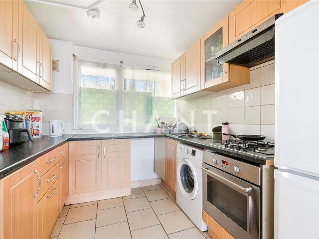 Apartment for rent in Delhi Outram Estate, Greater London